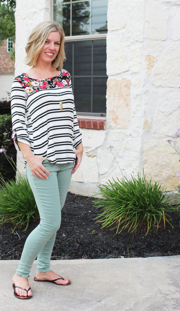 Stitch Fix- Sutherlin Contrast Print Knit Top by Le Lis Primrose Skinny Jean by Level 99