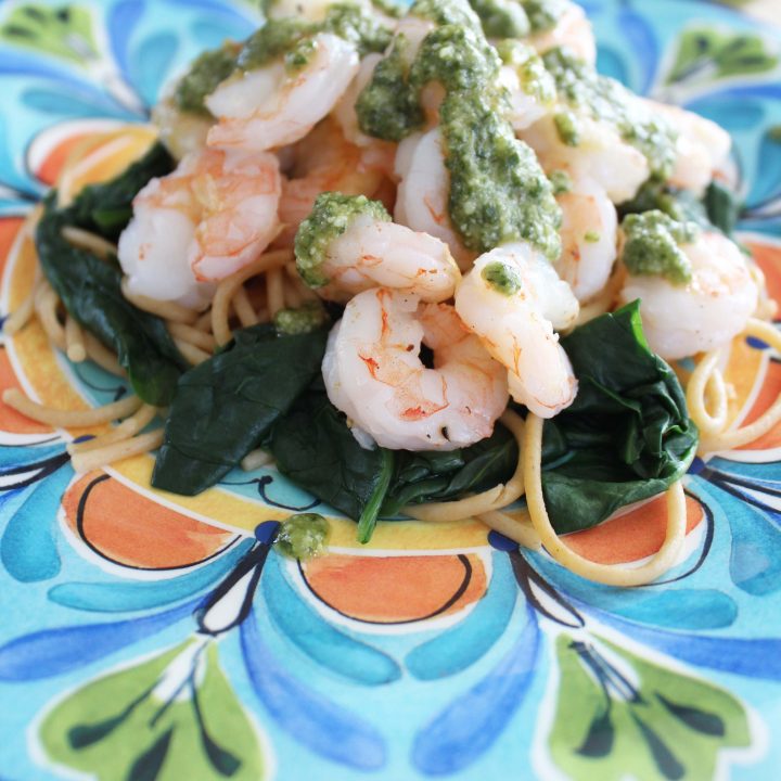 Shrimp and spinach pesto pasta